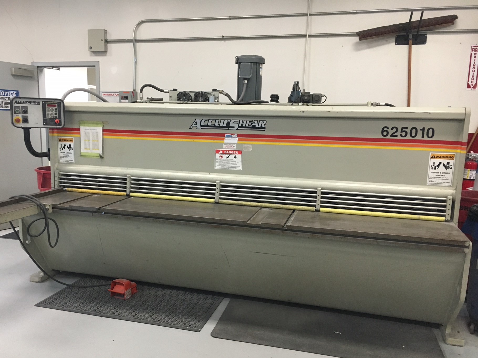 2000 Accurshear 625010 Hydraulic Shear (4255)